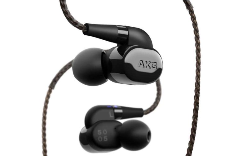 AKG N5005 highend in-ear headphones