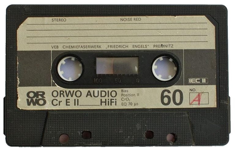 Audiocassette bezig met revival