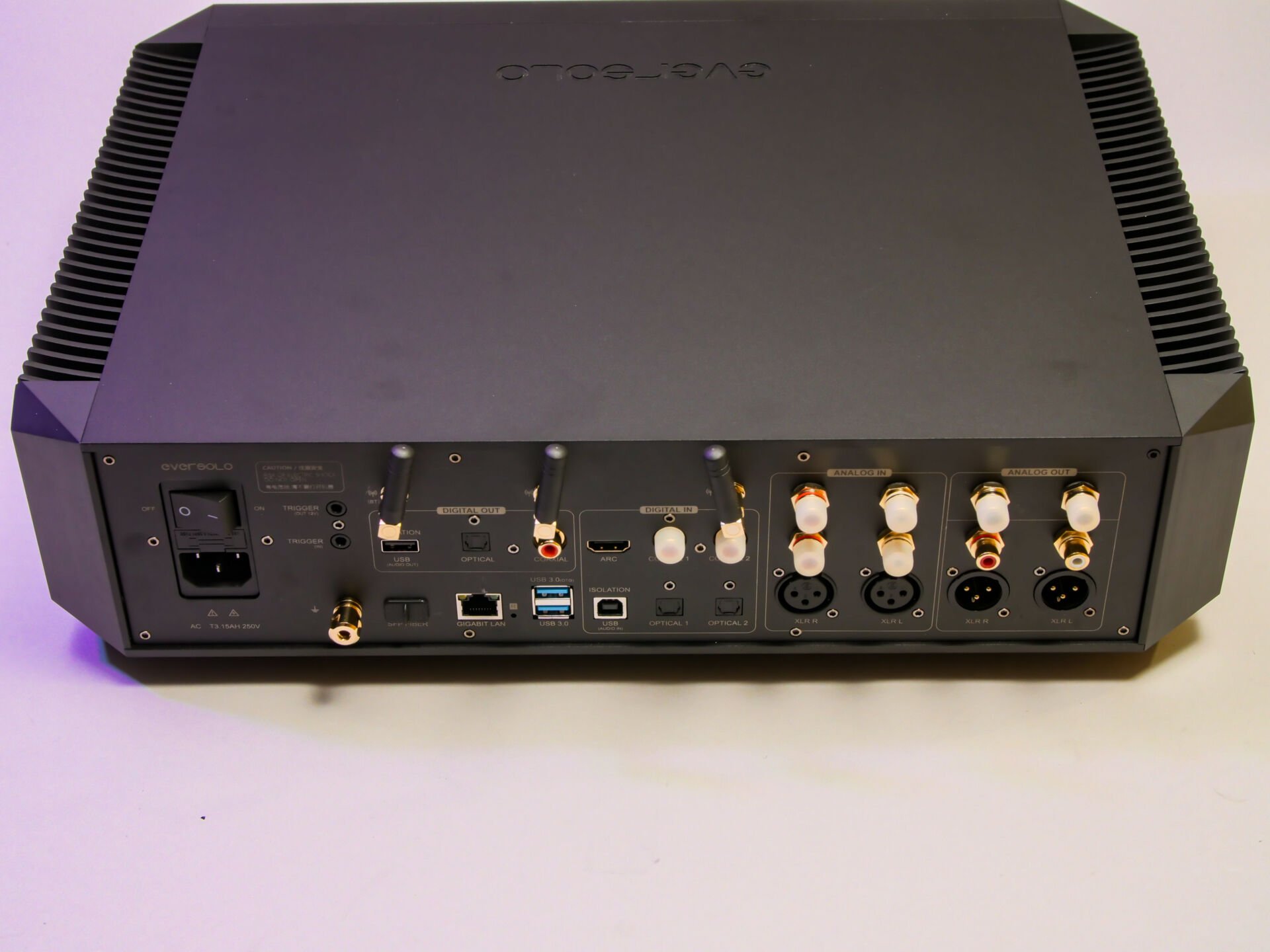 Eversolo DMP-A10 streamer - dac - pre-amp